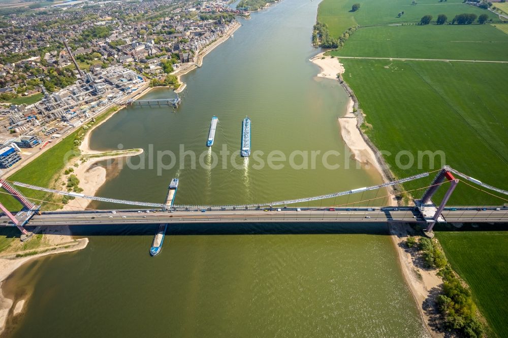 Emmerich am Rhein from above - Construction to renovation work on the road bridge structure of Rheinbruecke on federal street B220 in Emmerich am Rhein in the state North Rhine-Westphalia, Germany