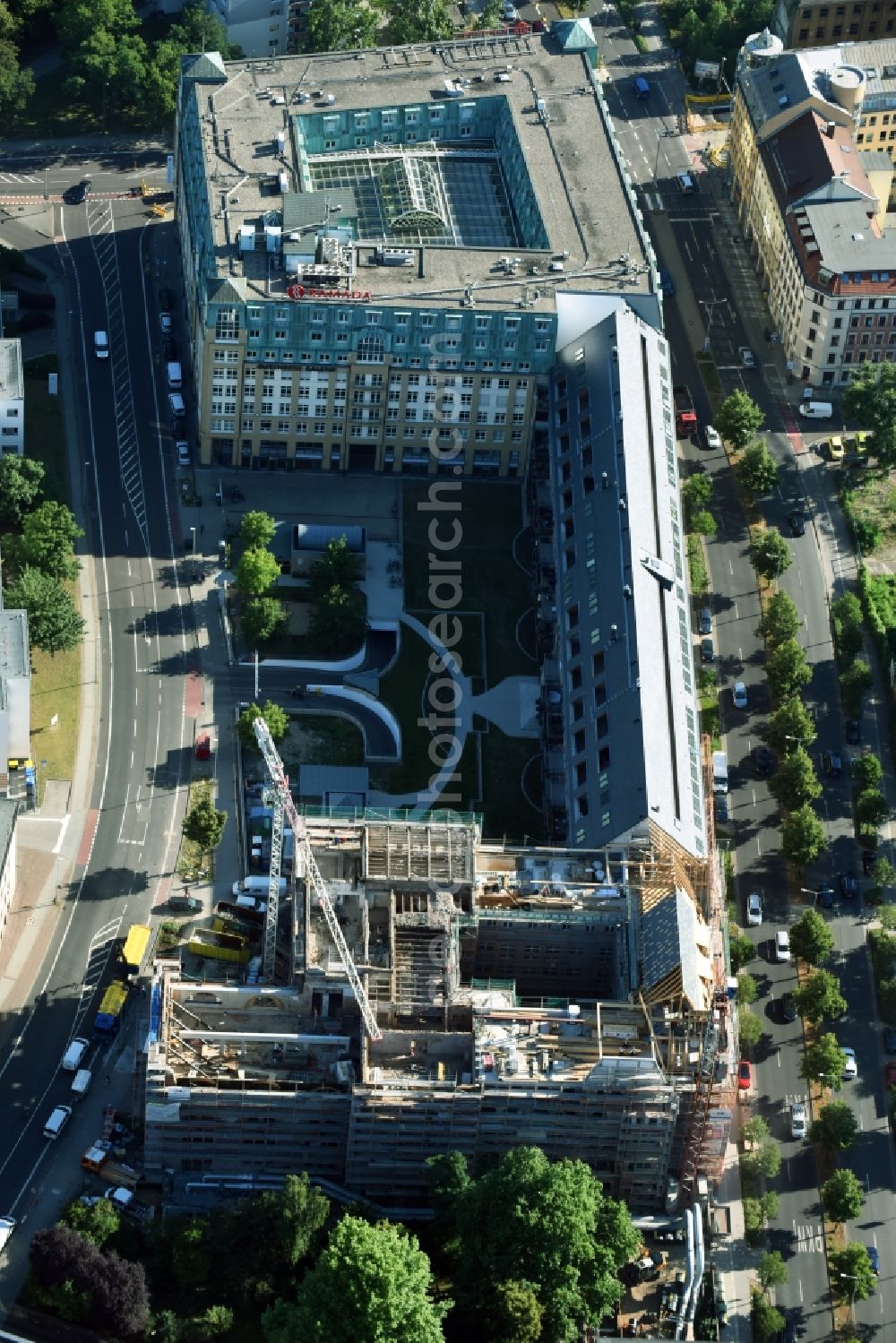 Leipzig from above - Construction to renovation work and for reconstruction of the Bugra exhibition house building complex of Gutenberggalerie and the Ramada on Gutenbergplatz in Graphic Quarter in Leipzig in Saxony