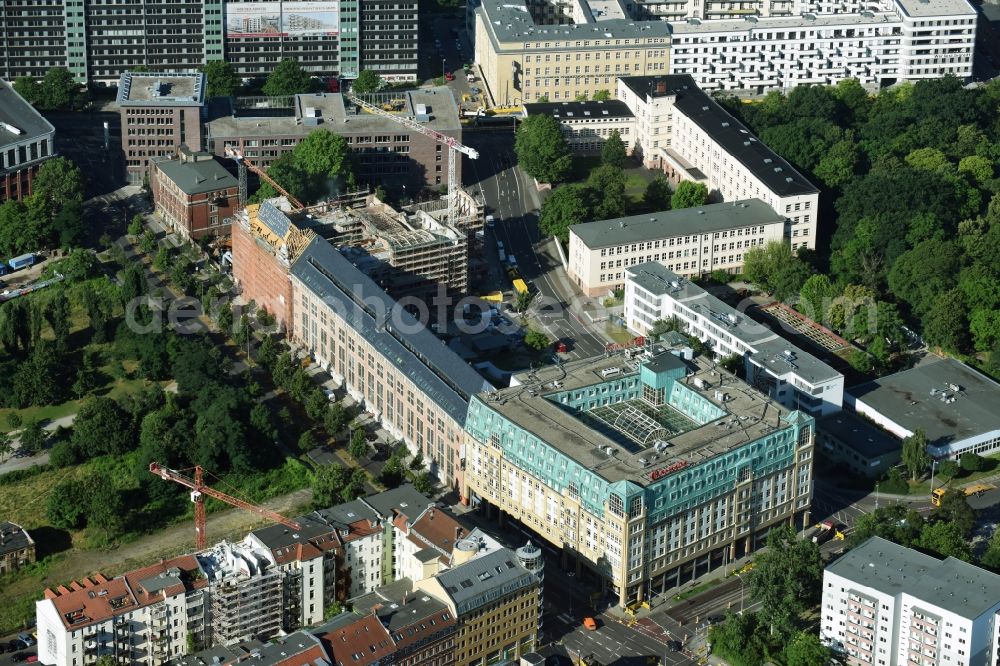 Aerial image Leipzig - Construction to renovation work and for reconstruction of the Bugra exhibition house building complex of Gutenberggalerie and the Ramada on Gutenbergplatz in Graphic Quarter in Leipzig in Saxony