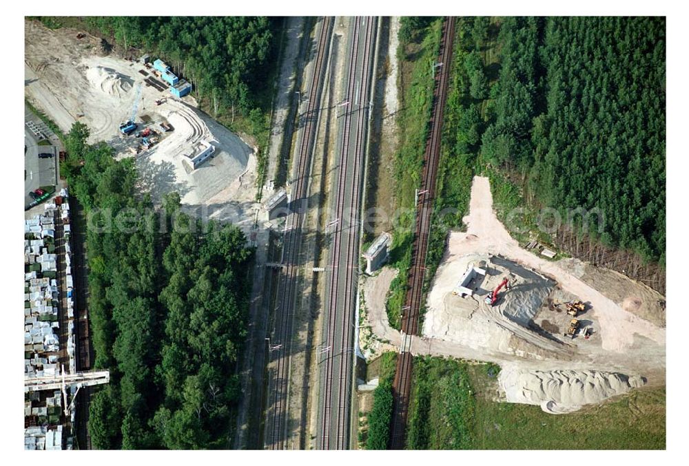 Aerial image Ludwigsfelde/ Genshagener Heide (Brandenburg) - Blick auf den im Bau befindlichen Schienenübergang am Kreuzungsbauwerk Berliner Außenring (BAR) und der Anhalter Bahn