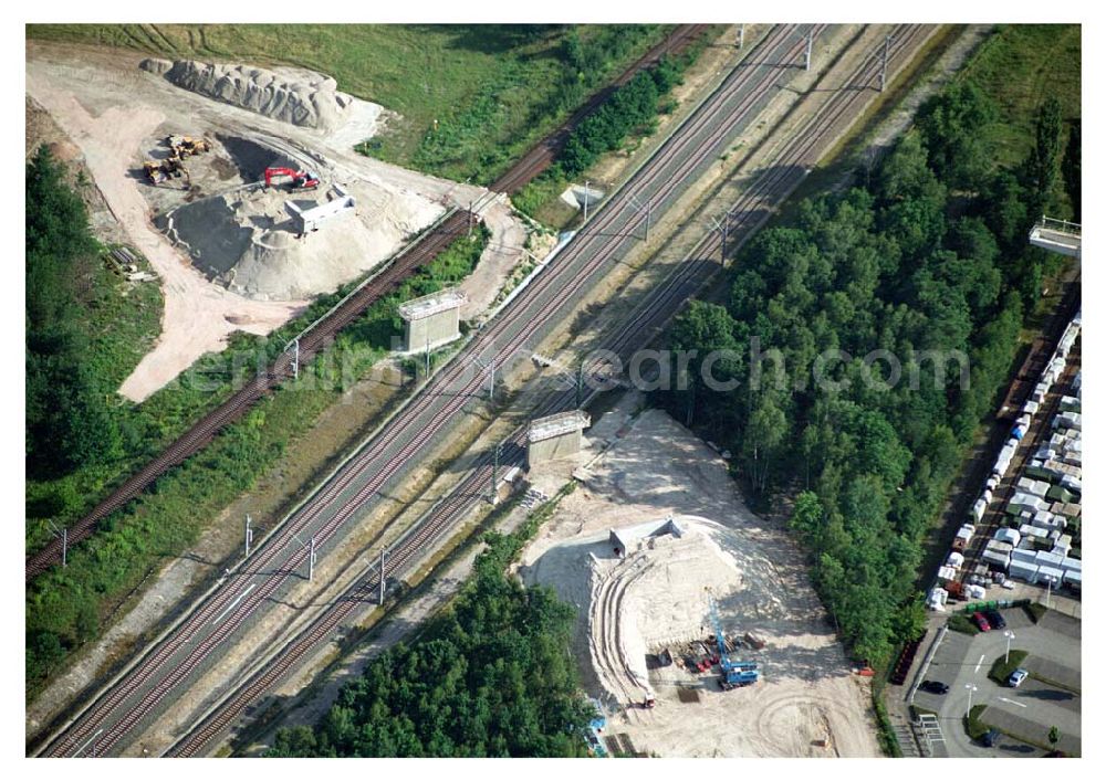 Aerial photograph Ludwigsfelde/ Genshagener Heide (Brandenburg) - Blick auf den im Bau befindlichen Schienenübergang am Kreuzungsbauwerk Berliner Außenring (BAR) und der Anhalter Bahn