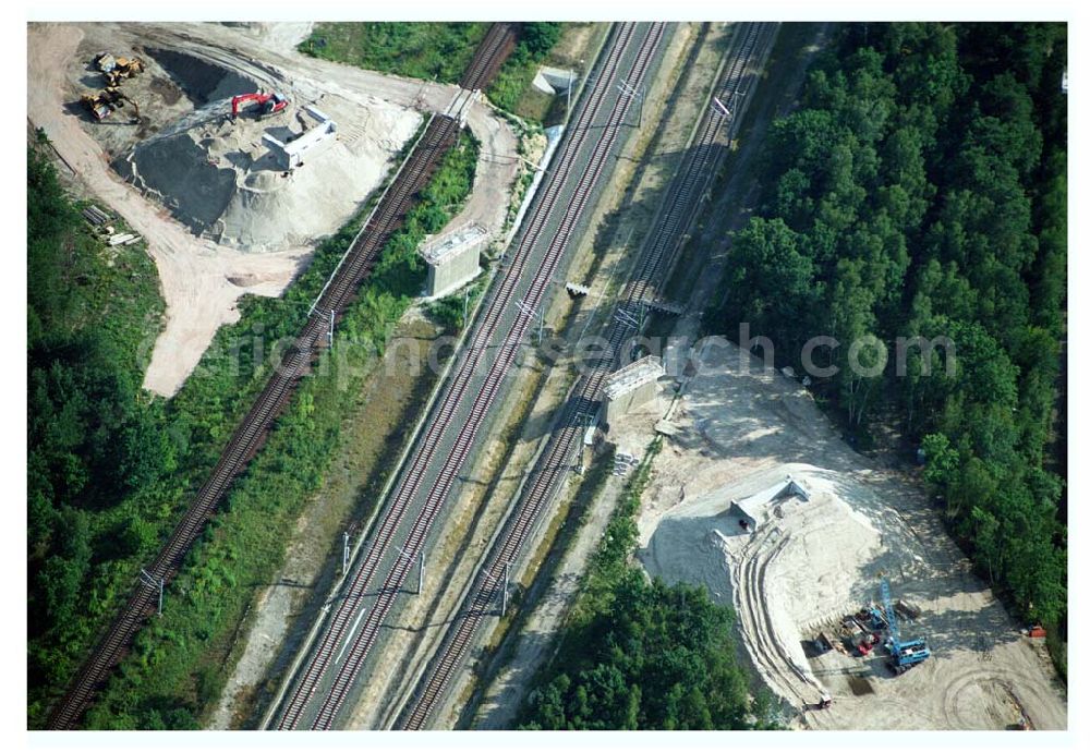 Ludwigsfelde/ Genshagener Heide (Brandenburg) from above - Blick auf den im Bau befindlichen Schienenübergang am Kreuzungsbauwerk Berliner Außenring (BAR) und der Anhalter Bahn