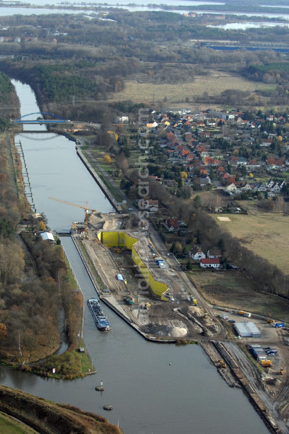 Aerial photograph Wusterwitz - Blick auf die Baustelle vom Neubau der 2. Schleuse Wusterwitz. Ein Projekt des WSV: Wasserstraßen-Neubauamt Magdeburg, 39106 Magdeburg, Tel. +49(0)391 535-0, email: wna-magdeburg@wsv.bund.de