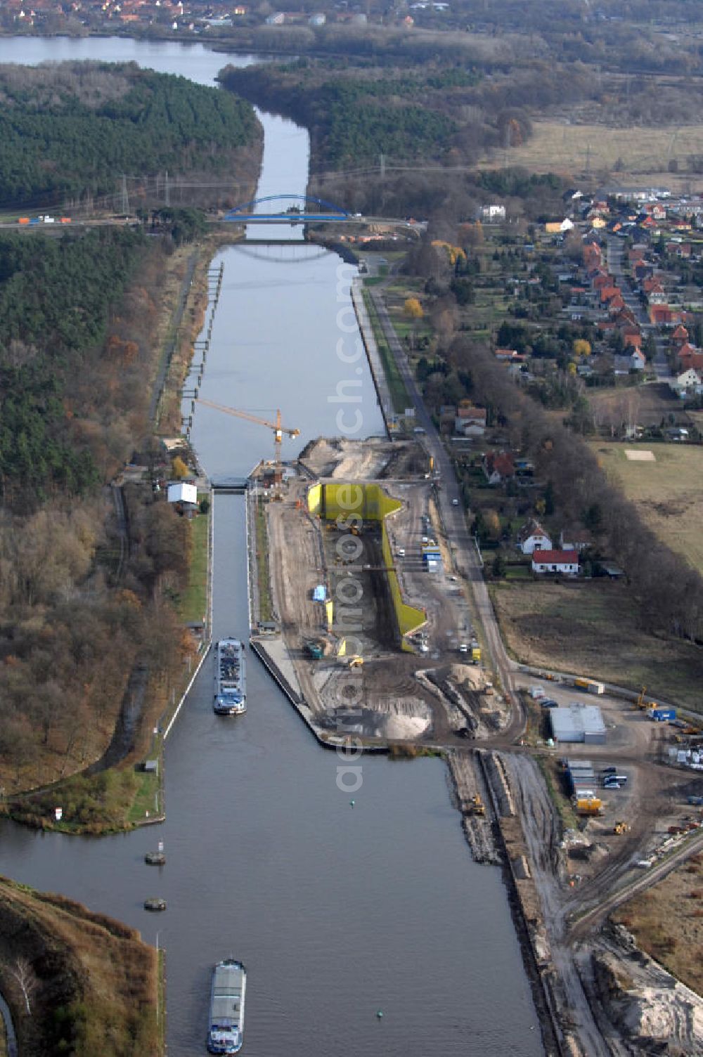 Wusterwitz from above - Blick auf die Baustelle vom Neubau der 2. Schleuse Wusterwitz. Ein Projekt des WSV: Wasserstraßen-Neubauamt Magdeburg, 39106 Magdeburg, Tel. +49(0)391 535-0, email: wna-magdeburg@wsv.bund.de