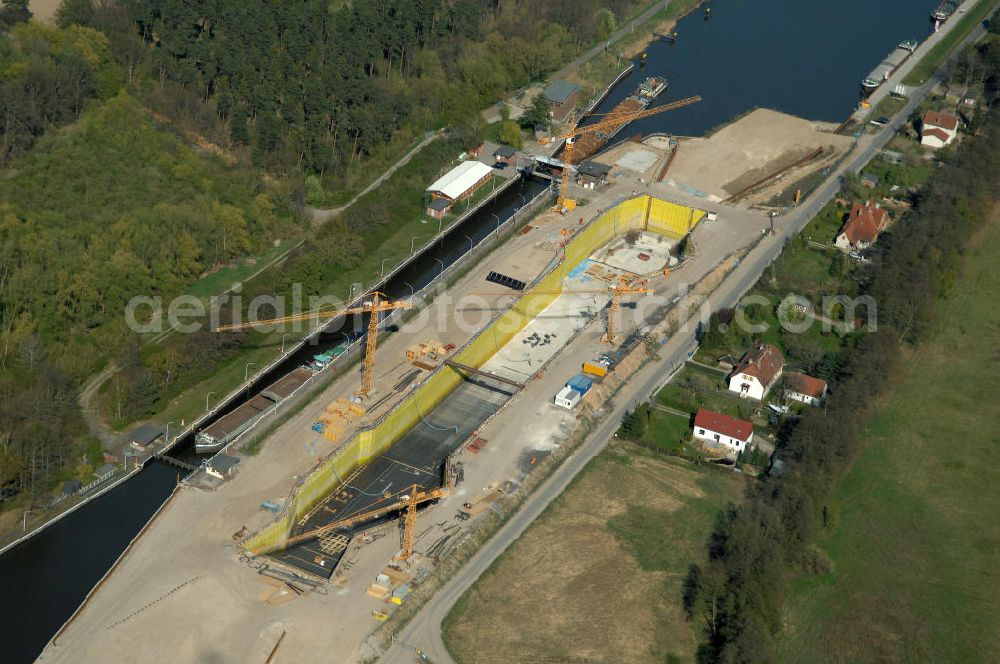 Wusterwitz from the bird's eye view: Blick auf die Erweiterungsbaustelle der Schleuse Wusterwitz. Ein Projekt des WSV: Wasserstraßen-Neubauamt Magdeburg, View of the construction site of the expansion lock Wusterwitz.