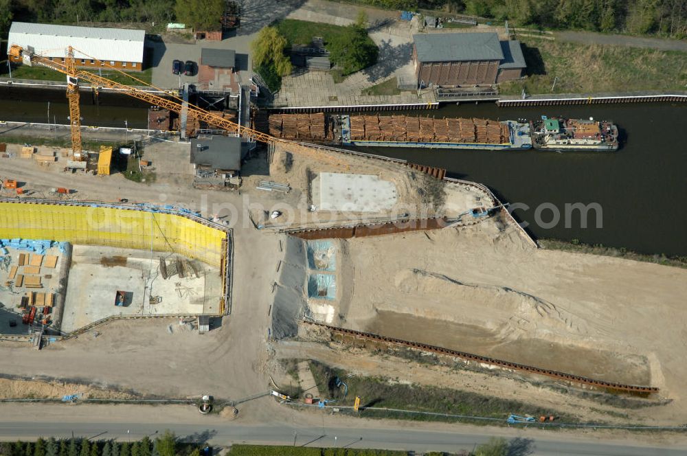 Wusterwitz from the bird's eye view: Blick auf die Erweiterungsbaustelle der Schleuse Wusterwitz. Ein Projekt des WSV: Wasserstraßen-Neubauamt Magdeburg, View of the construction site of the expansion lock Wusterwitz.