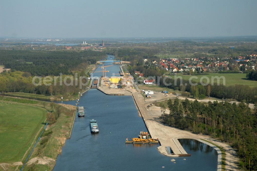 Wusterwitz from the bird's eye view: Blick auf die Erweiterungsbaustelle der Schleuse Wusterwitz. Ein Projekt des WSV: Wasserstraßen-Neubauamt Magdeburg, View of the construction site of the expansion lock Wusterwitz.