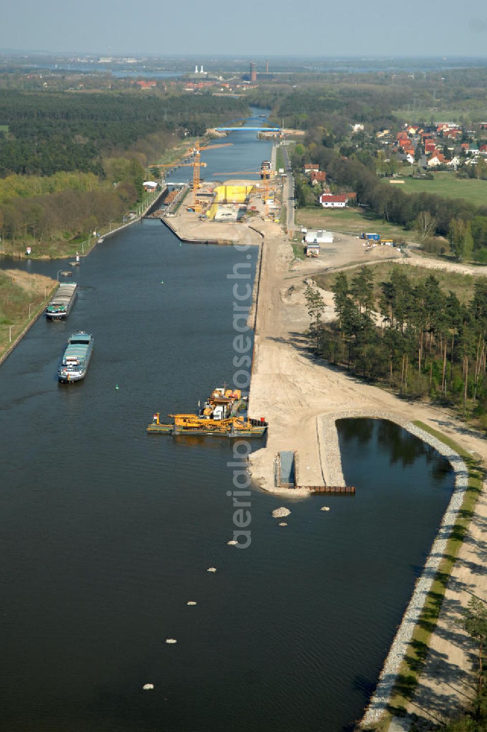 Aerial photograph Wusterwitz - Blick auf die Erweiterungsbaustelle der Schleuse Wusterwitz. Ein Projekt des WSV: Wasserstraßen-Neubauamt Magdeburg, View of the construction site of the expansion lock Wusterwitz.