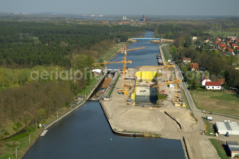 Wusterwitz from the bird's eye view: Blick auf die Erweiterungsbaustelle der Schleuse Wusterwitz. Ein Projekt des WSV: Wasserstraßen-Neubauamt Magdeburg, View of the construction site of the expansion lock Wusterwitz.