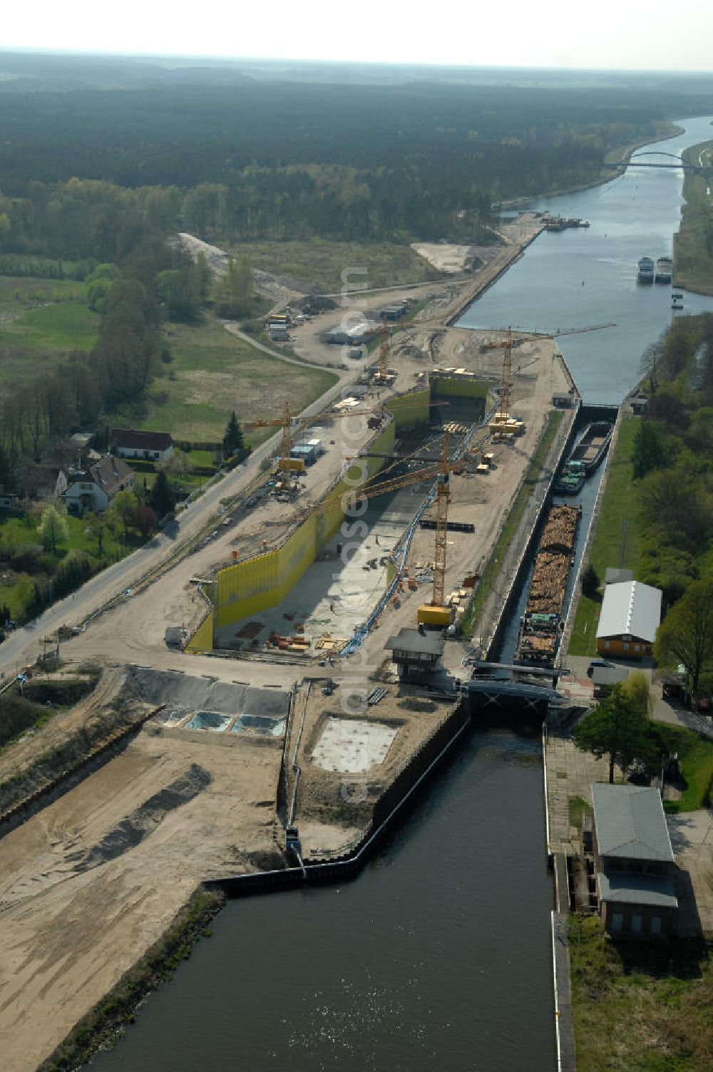 Aerial image Wusterwitz - Blick auf die Erweiterungsbaustelle der Schleuse Wusterwitz. Ein Projekt des WSV: Wasserstraßen-Neubauamt Magdeburg, View of the construction site of the expansion lock Wusterwitz.