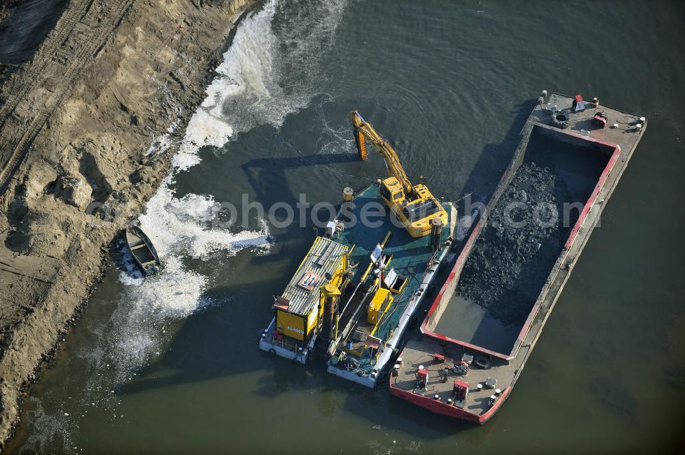 Wusterwitz from the bird's eye view: Blick auf die Erweiterungsbaustelle der Schleuse Wusterwitz. Ein Projekt des WSV: Wasserstraßen-Neubauamt Magdeburg, View of the construction site of the expansion lock Wusterwitz.