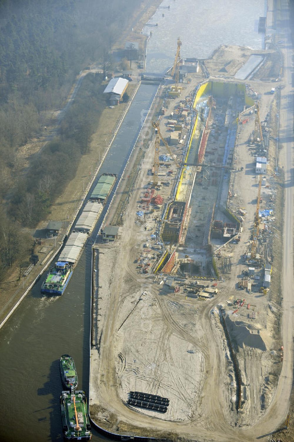 Aerial photograph Wusterwitz - Blick auf die Erweiterungsbaustelle der Schleuse Wusterwitz. Ein Projekt des WSV: Wasserstraßen-Neubauamt Magdeburg, View of the construction site of the expansion lock Wusterwitz.