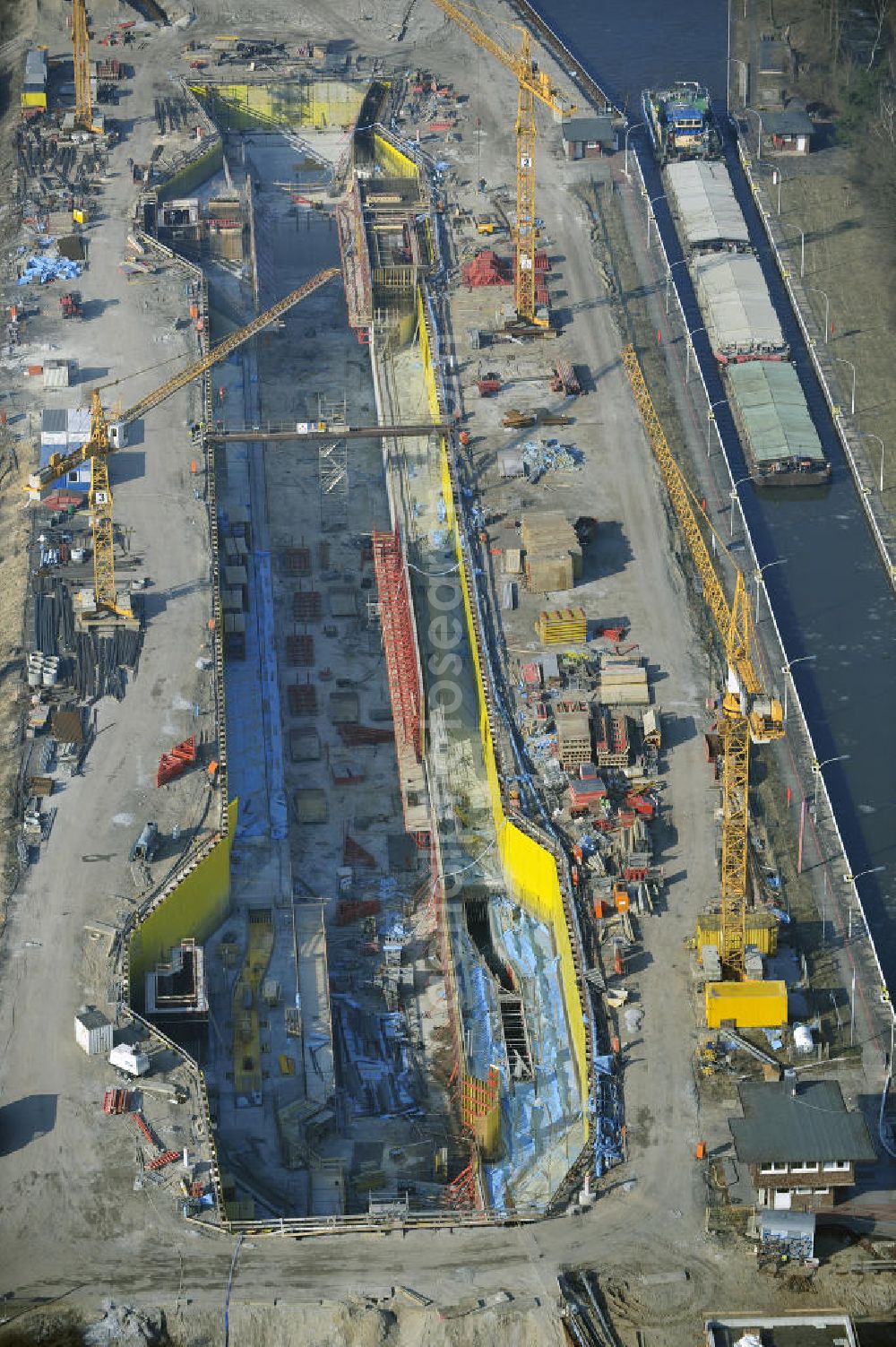 Aerial photograph Wusterwitz - Blick auf die Erweiterungsbaustelle der Schleuse Wusterwitz. Ein Projekt des WSV: Wasserstraßen-Neubauamt Magdeburg, View of the construction site of the expansion lock Wusterwitz.