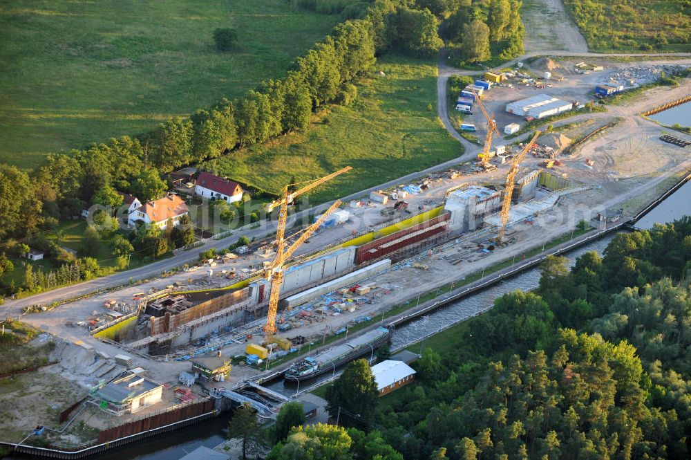 Wusterwitz from the bird's eye view: Blick auf die Erweiterungsbaustelle der Schleuse Wusterwitz am Elbe-Havel-Kanal. Ein Projekt des WSV: Wasserstraßen-Neubauamt Magdeburg, View of the construction site of the expansion lock Wusterwitz.