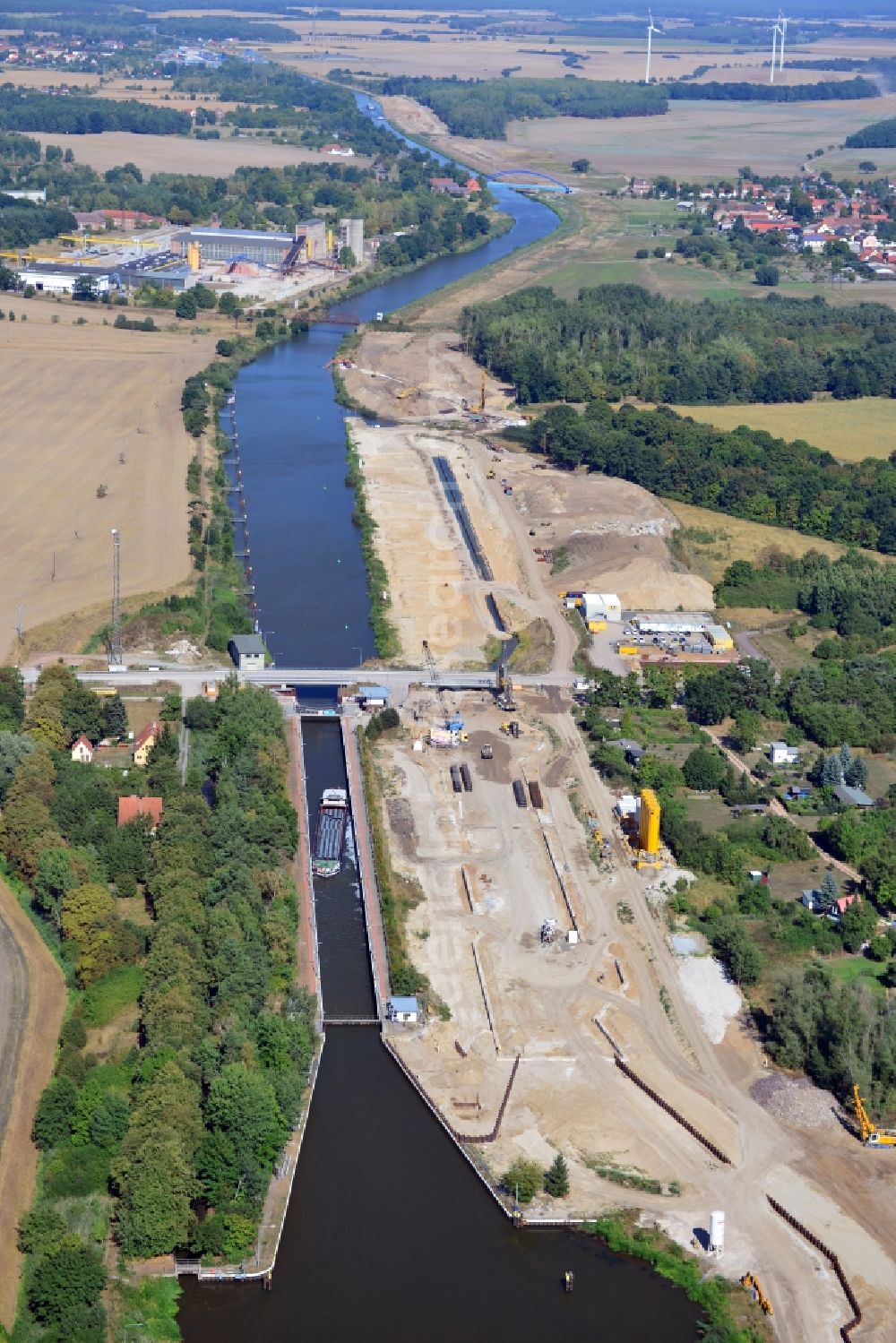 Zerben from the bird's eye view: Construction site at the Zerben lock, bridge and the riverside of the Elbe-Havel-Canel in the state Saxony-Anhalt