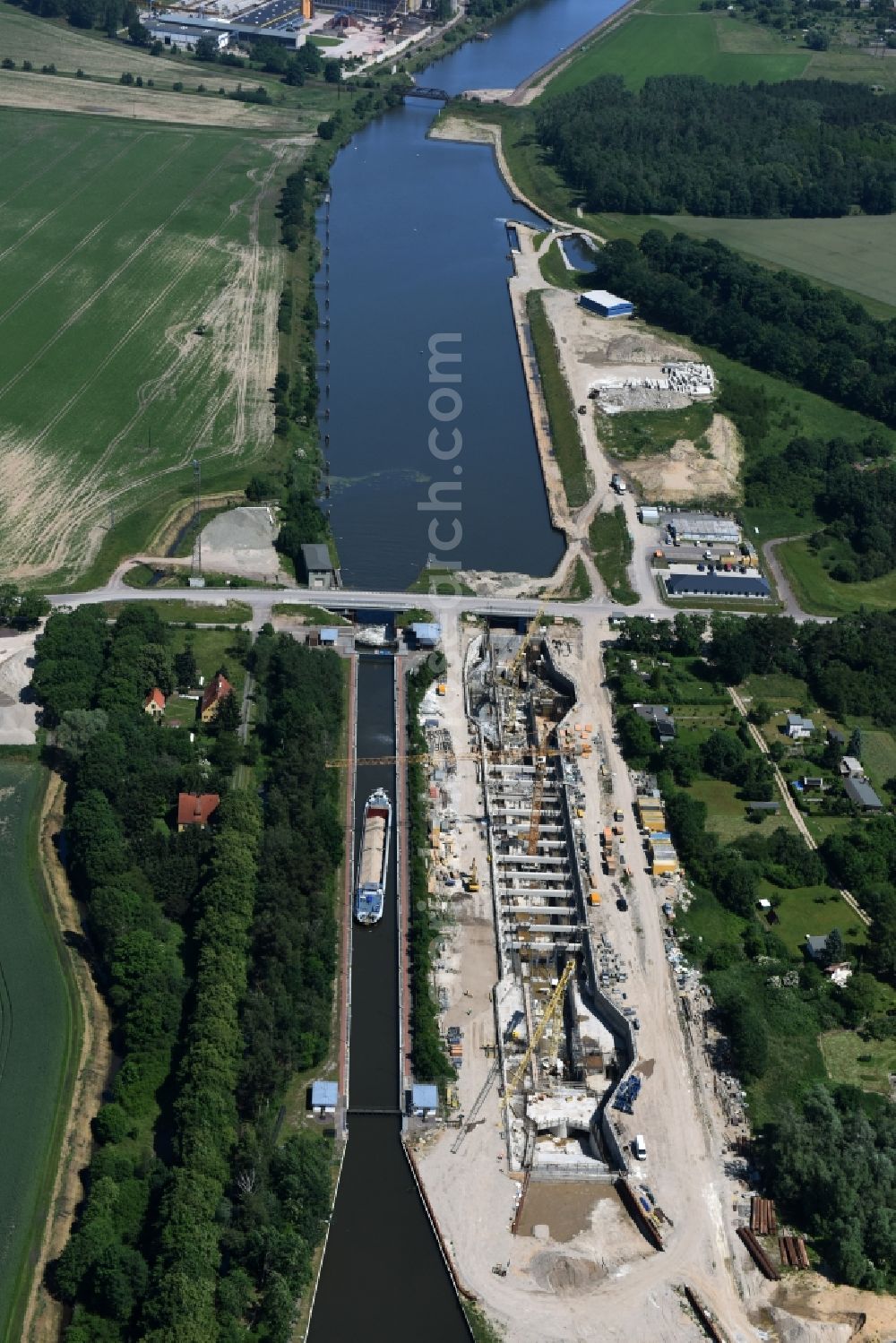 Aerial photograph Elbe-Parey - Construction site at the Zerben sluice, bridge and the weir at the riverside of the Elbe-Havel-Canel in the state Saxony-Anhalt