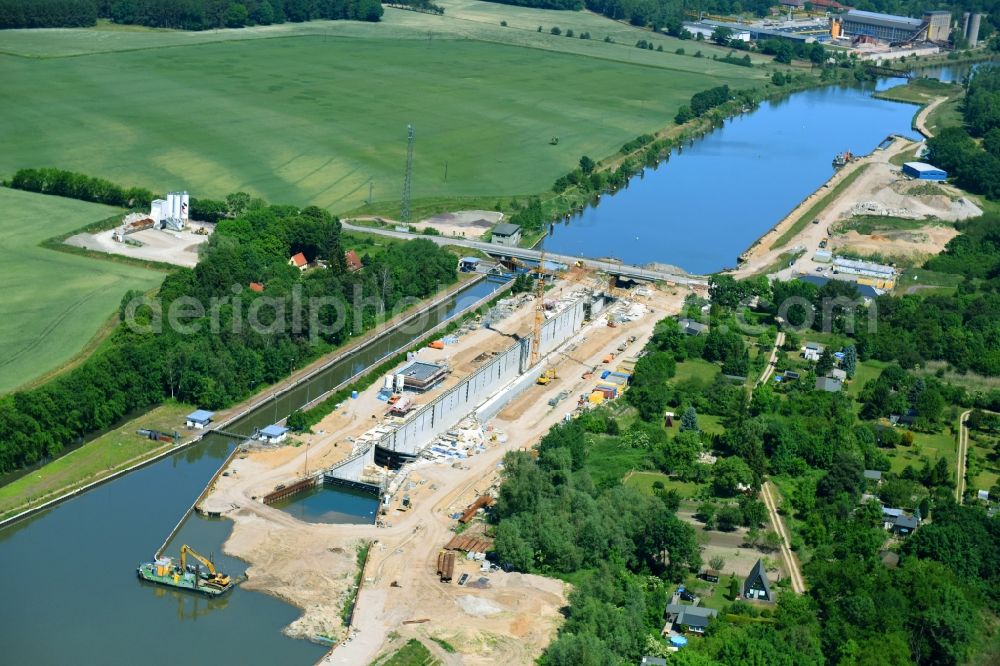 Aerial photograph Elbe-Parey - Construction site at the Zerben sluice, bridge and the weir at the riverside of the Elbe-Havel-Canel in the state Saxony-Anhalt