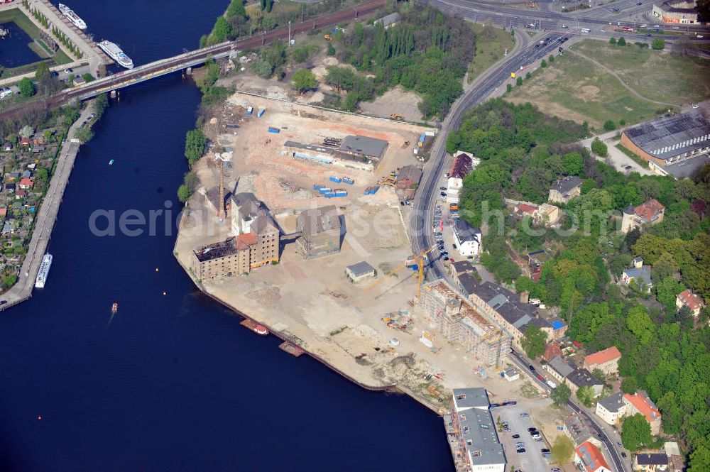 Aerial photograph Potsdam - Blick auf die Planflächen des Quartieres am Brauhausberg, die s.g. Speicherstadt, in der Potsdamer Templiner Vorstadt zwischen der Havel und der Leipziger Straße. Das Gebiet wird von den Unternehmen „Prinz von Preußen Grundbesitz AG“ , „Speicherstadt GmbH“ und „Pro Potsdam“, welche Teile der bestehenden Immobilie erworben haben, umgebaut. Propertys at the Brauhausberg, so-called Warehouse district between the river Havel and the street Leipziger Strasse.