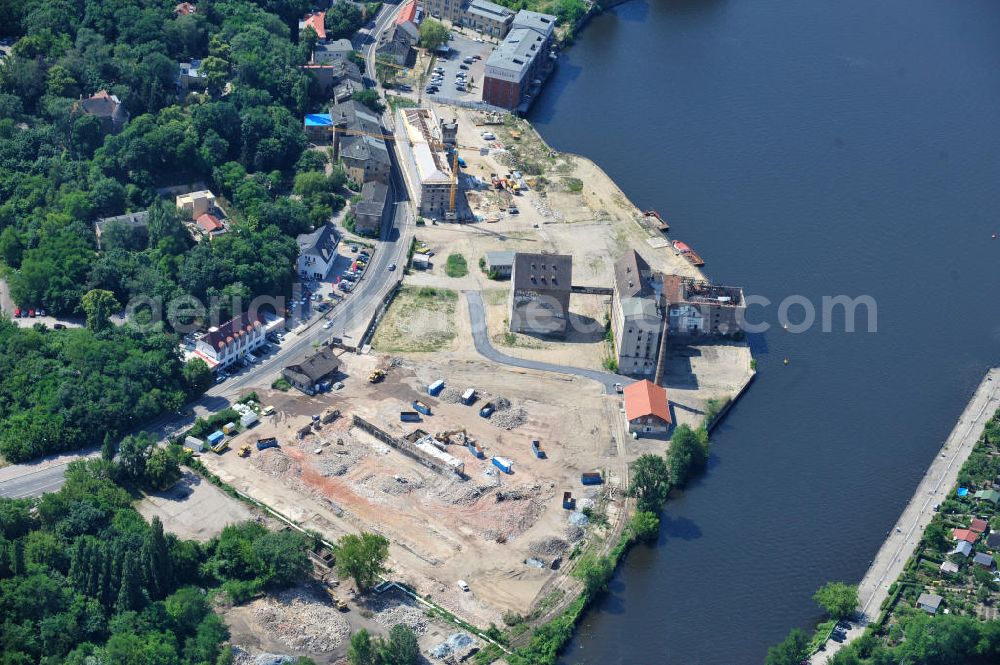 Potsdam from above - Blick auf die Planflächen des Quartieres am Brauhausberg, die s.g. Speicherstadt, in der Potsdamer Templiner Vorstadt zwischen der Havel und der Leipziger Straße. Das Gebiet wird von den Unternehmen „Prinz von Preußen Grundbesitz AG“ , „Speicherstadt GmbH“ und „Pro Potsdam“, welche Teile der bestehenden Immobilie erworben haben, umgebaut. Propertys at the Brauhausberg, so-called Warehouse district between the river Havel and the street Leipziger Strasse.