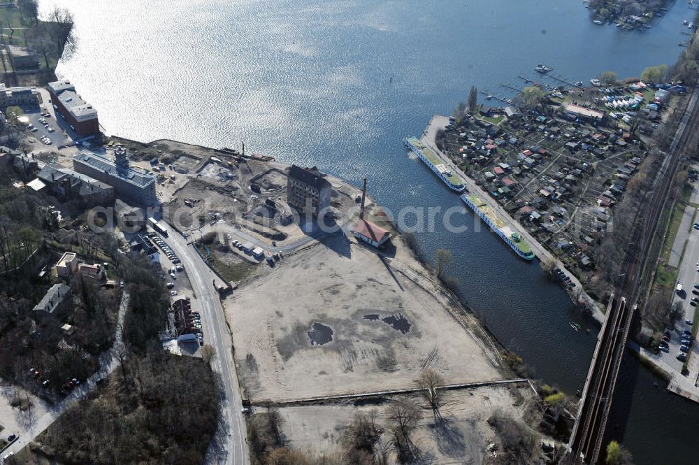 Potsdam from above - Propertys at the Brauhausberg, so-called Warehouse district between the river Havel and the street Leipziger Strasse