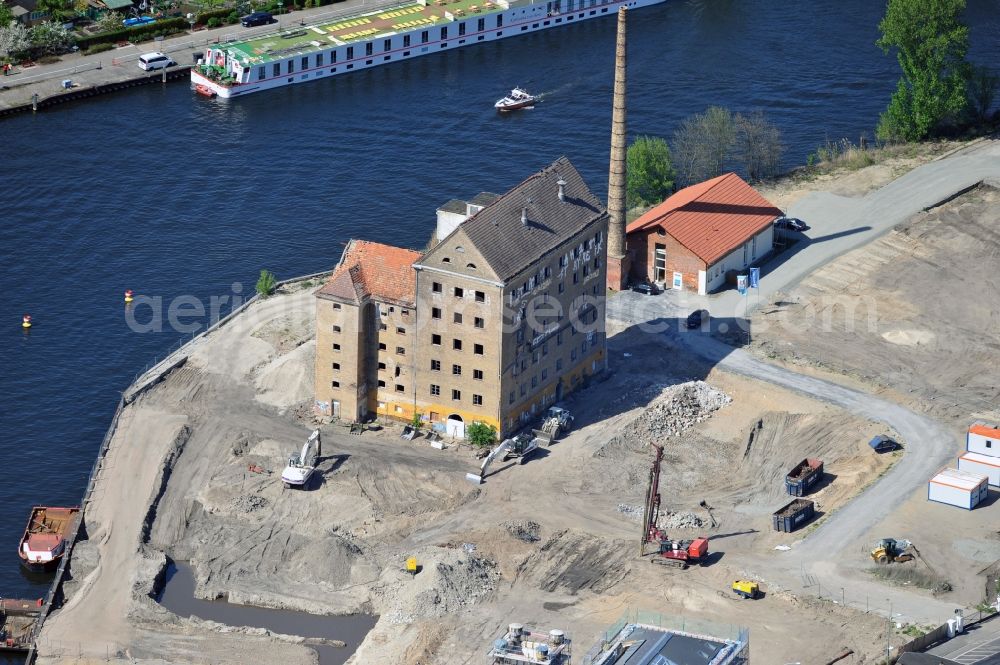 Potsdam from above - Propertys at the Brauhausberg, so-called Warehouse district between the river Havel and the street Leipziger Strasse