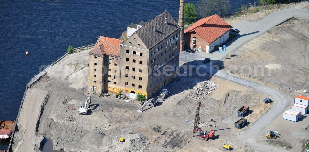 Potsdam from the bird's eye view: Propertys at the Brauhausberg, so-called Warehouse district between the river Havel and the street Leipziger Strasse