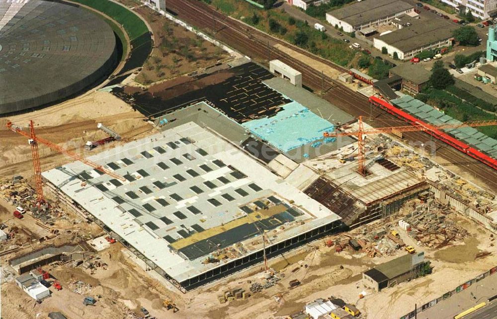 Aerial image Berlin - Friedrichshain - Baustelle Sportkomplex an der Landsberger Allee (OSB SSB GmbH).