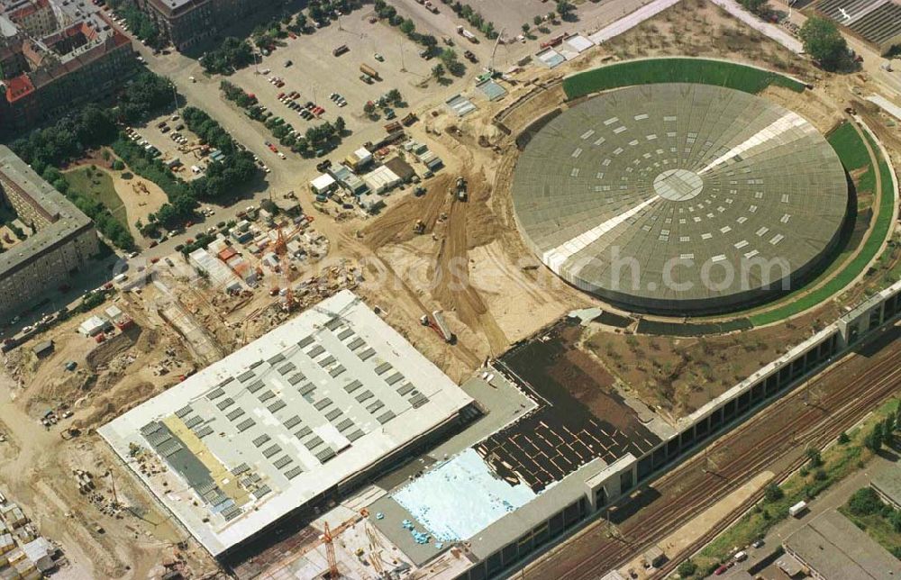 Berlin - Friedrichshain from above - Baustelle Sportkomplex an der Landsberger Allee (OSB SSB GmbH).