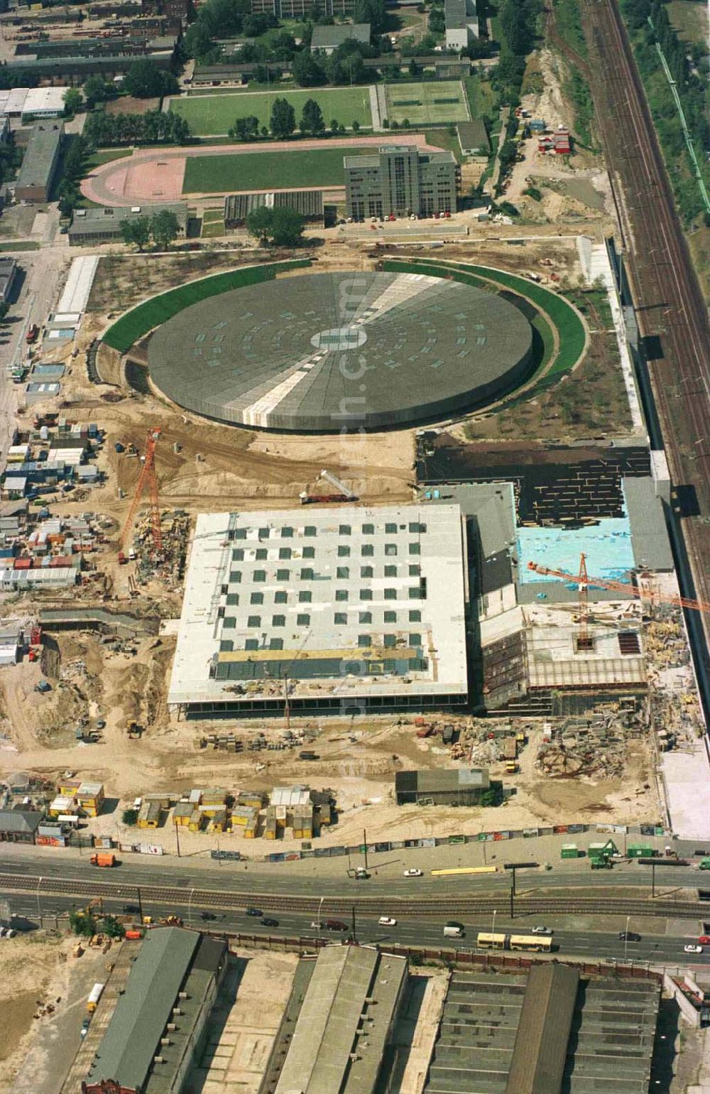 Aerial image Berlin - Friedrichshain - Baustelle Sportkomplex an der Landsberger Allee (OSB SSB GmbH).