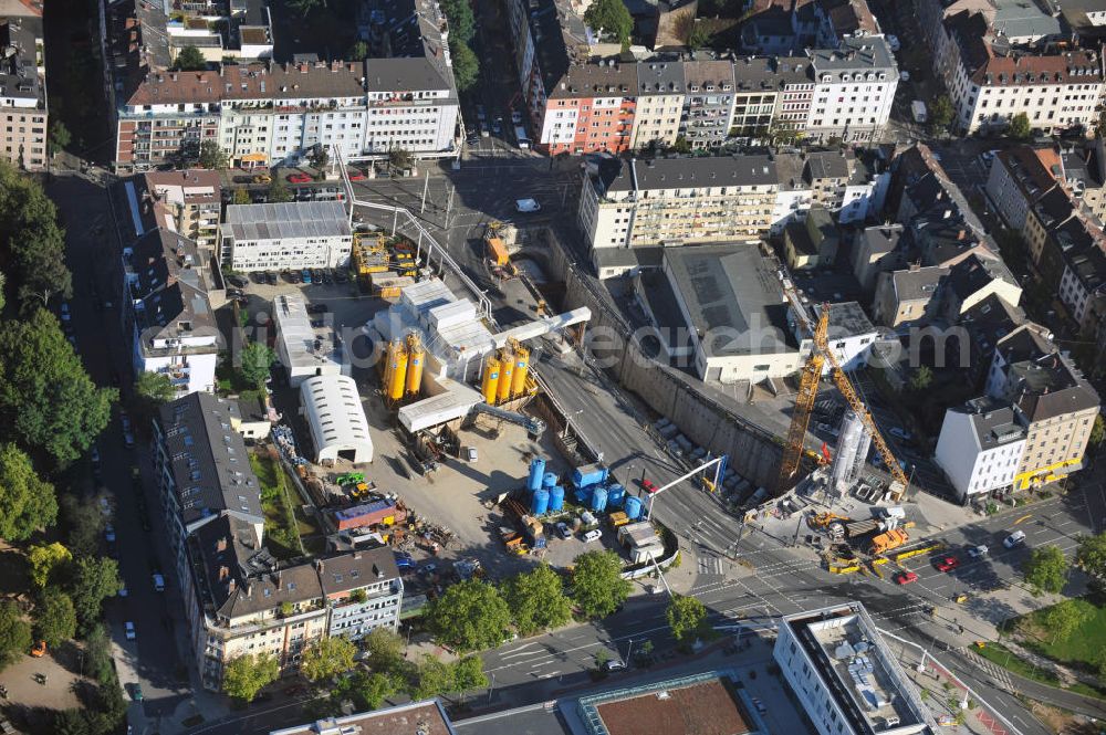 Aerial image Düsseldorf - Baustelle der Stadtbahnstrecke Wehrhahn-Linie an der Elisabethstraße in Düsseldorf-Friedrichstadt. Construction site of the city railway line Wehrhahn-Linie at the street Elisabethstrasse in Düsseldorf-Friedrichstadt.