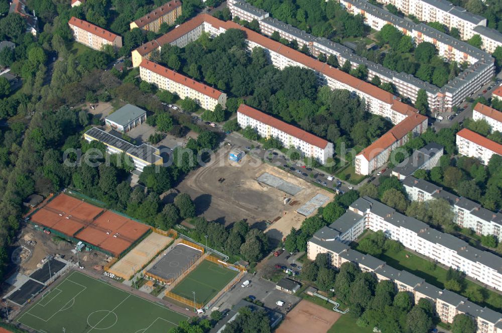 Aerial photograph Berlin - Blick auf die Baufläche des neuen Stadtquartier „Stadtgärten Friedrichsfelde“ in Berlin-Lichtenberg. Views of the city built the new headquarters' city gardens Friedrichsfelde in Berlin-Lichtenberg.