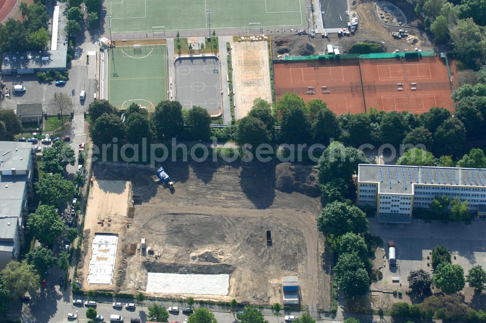 Berlin from above - Blick auf die Baufläche des neuen Stadtquartier „Stadtgärten Friedrichsfelde“ in Berlin-Lichtenberg. Views of the city built the new headquarters' city gardens Friedrichsfelde in Berlin-Lichtenberg.