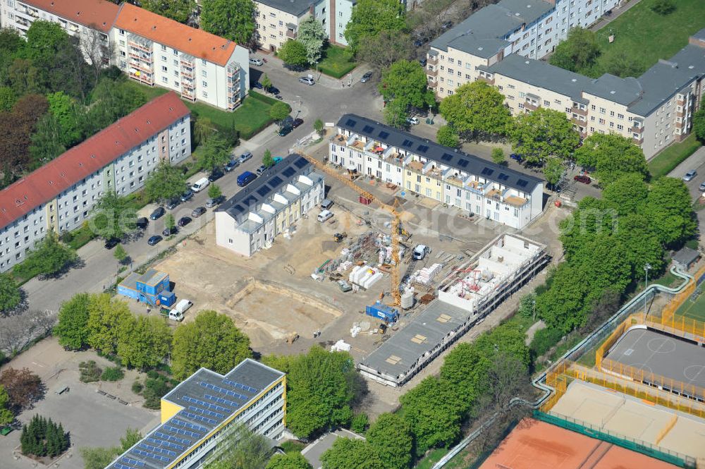 Aerial image Berlin-Lichtenberg - Blick auf die Baufläche des neuen Stadtquartier „Stadtgärten Friedrichsfelde“ in Berlin-Lichtenberg. Views of the city built the new headquarters' city gardens Friedrichsfelde in Berlin-Lichtenberg.