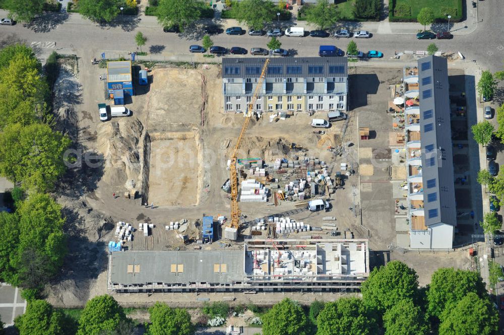 Aerial photograph Berlin-Lichtenberg - Blick auf die Baufläche des neuen Stadtquartier „Stadtgärten Friedrichsfelde“ in Berlin-Lichtenberg. Views of the city built the new headquarters' city gardens Friedrichsfelde in Berlin-Lichtenberg.