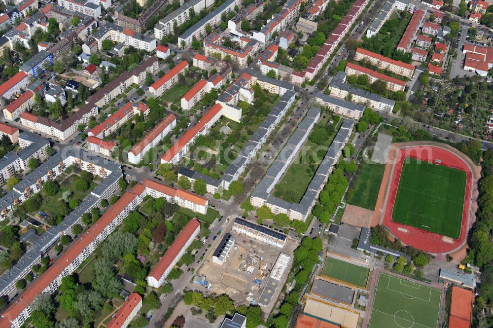 Berlin-Lichtenberg from above - Blick auf die Baufläche des neuen Stadtquartier „Stadtgärten Friedrichsfelde“ in Berlin-Lichtenberg. Views of the city built the new headquarters' city gardens Friedrichsfelde in Berlin-Lichtenberg.