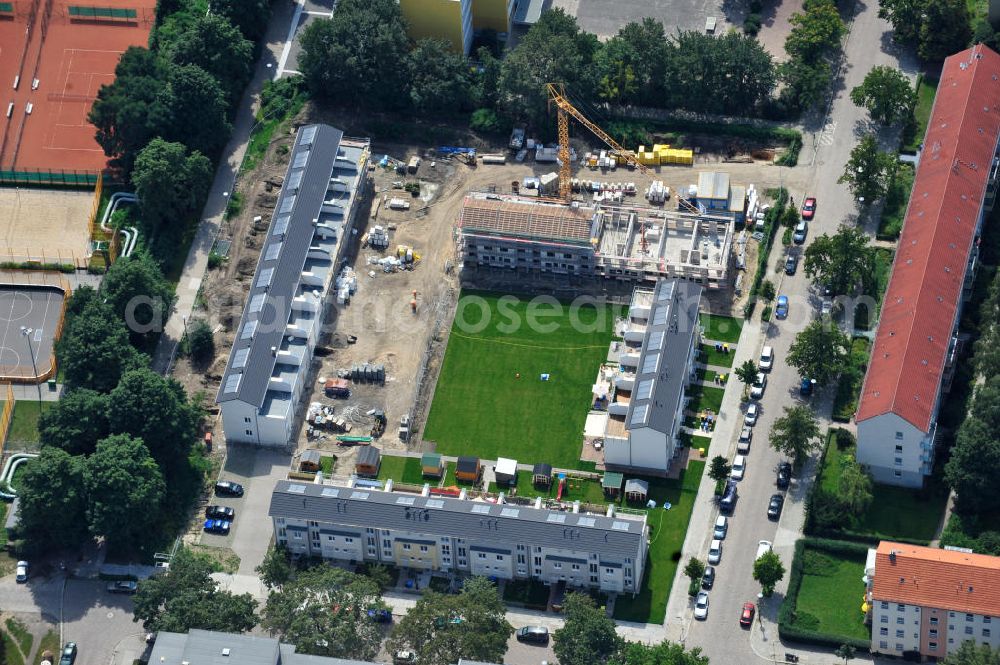 Aerial photograph Berlin Lichtenberg - Blick auf die Baufläche des neuen Stadtquartier „Stadtgärten Friedrichsfelde“ in Berlin-Lichtenberg. Views of the city built the new headquarters' city gardens Friedrichsfelde in Berlin-Lichtenberg.