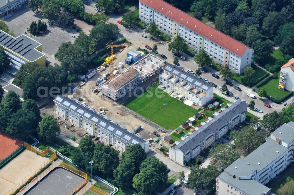 Aerial photograph Berlin Lichtenberg - Blick auf die Baufläche des neuen Stadtquartier „Stadtgärten Friedrichsfelde“ in Berlin-Lichtenberg. Views of the city built the new headquarters' city gardens Friedrichsfelde in Berlin-Lichtenberg.