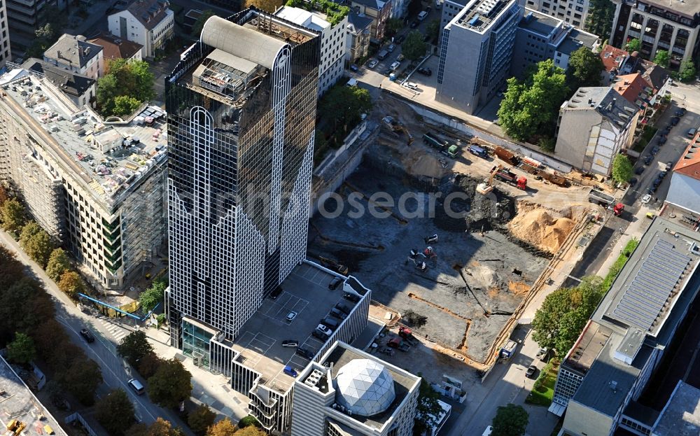 Frankfurt am Main from the bird's eye view: View over the office building on to the construction site for the housing project Villa Vero at the street Feuerbachstraße in the district Westend in Frankfurt at the Main in Hesse