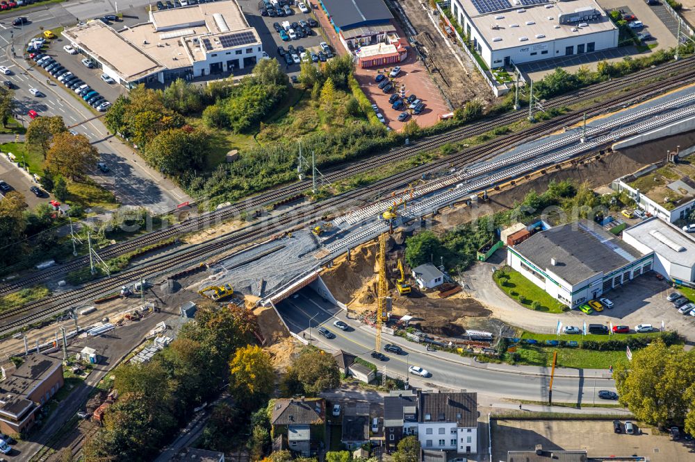 Dinslaken from the bird's eye view: Tunnel construction site and road construction work on Willy-Brandt-Strasse federal highway B8 and railway line in Dinslaken in the Ruhr area in the federal state of North Rhine-Westphalia, Germany