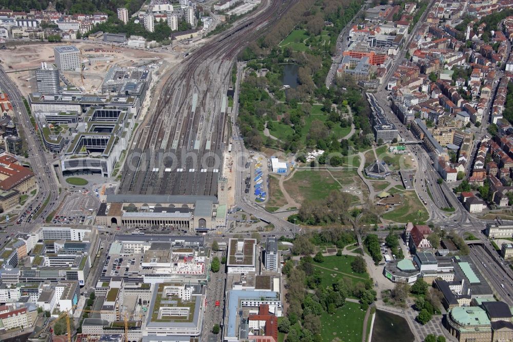 Stuttgart from the bird's eye view: Construction site at the Stuttgart Central station in Baden-Wuerttemberg. The termnal station will be largely demolished during the project Stuttgart 21 and converted into an underground transit station