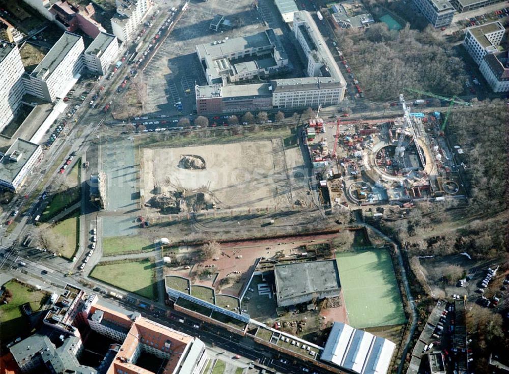 Aerial photograph Berlin - Kreuzberg - Baustelle des Tempodroms an Anhalter Bahnhof in Berlin - Kreuzberg.