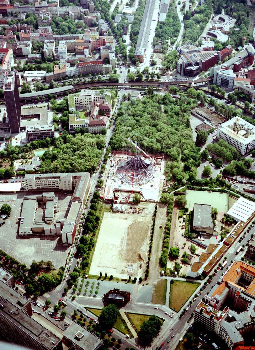 Aerial photograph Potsdam - Baustelle des Tempodroms an Anhalter Bahnhof in Berlin - Kreuzberg.