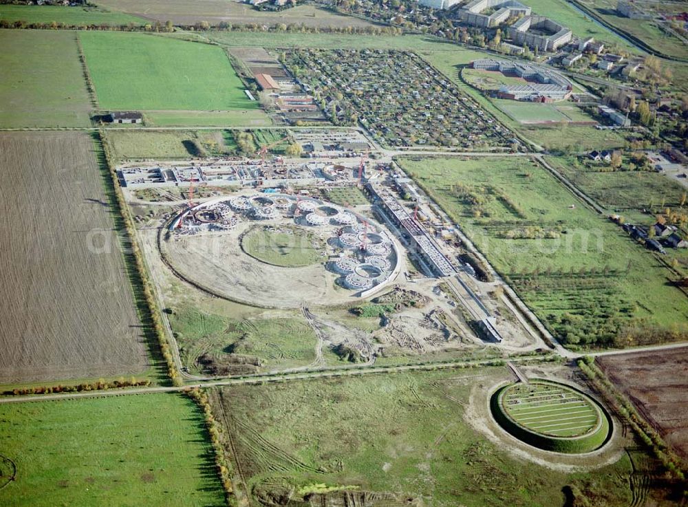 Berlin - Falkenberg (Hohenschönhausen) from the bird's eye view: Baustelle des Tierheimes Falkenberg an der Dorfstraße / Ahrensfelder Chaussee in Falkenberg (Berlin - Hohenschönhausen).