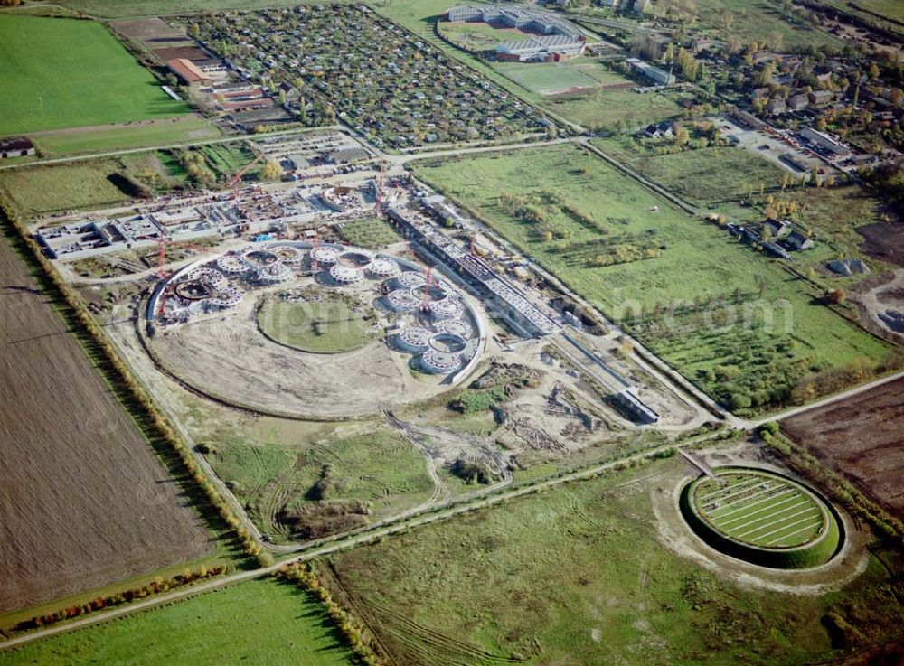 Aerial photograph Berlin - Falkenberg (Hohenschönhausen) - Baustelle des Tierheimes Falkenberg an der Dorfstraße / Ahrensfelder Chaussee in Falkenberg (Berlin - Hohenschönhausen).