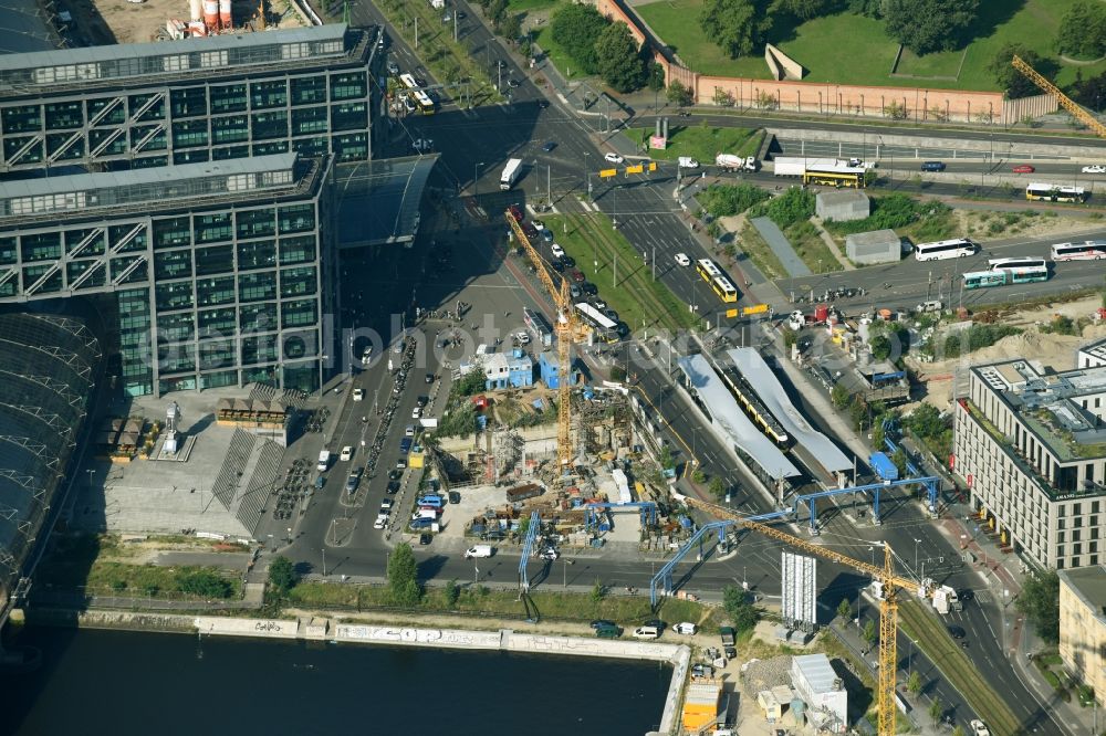 Aerial image Berlin - Construction site with tunnel guide for the route S 21 Excavation B and tunnel construction in building complex along the Invalidenstrasse in the district Moabit in Berlin, Germany