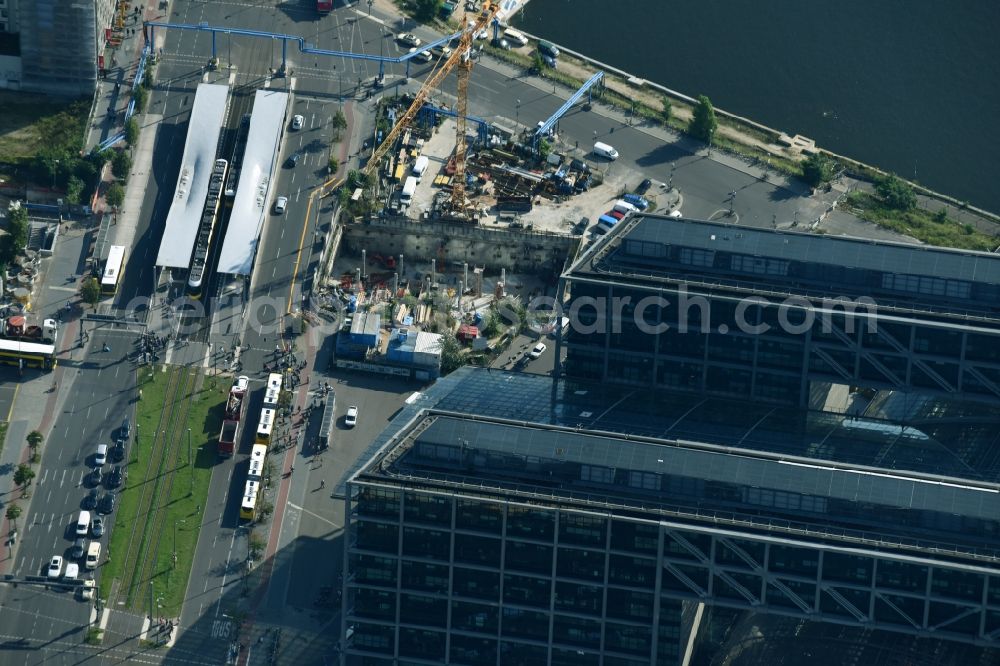 Aerial image Berlin - Construction site with tunnel guide for the route S 21 Excavation B and tunnel construction in building complex along the Invalidenstrasse in the district Moabit in Berlin, Germany