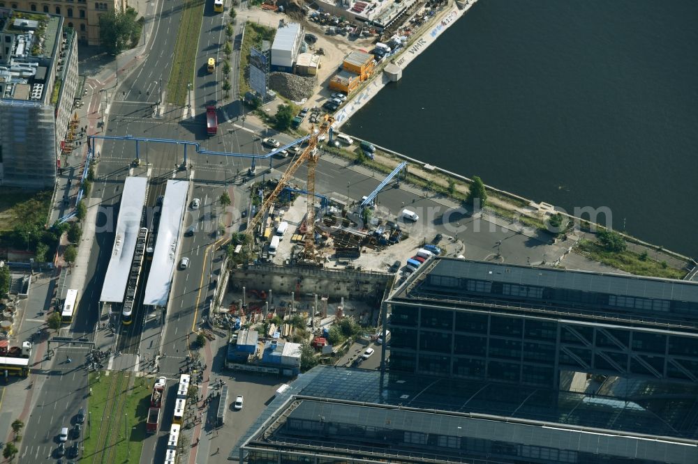 Berlin from the bird's eye view: Construction site with tunnel guide for the route S 21 Excavation B and tunnel construction in building complex along the Invalidenstrasse in the district Moabit in Berlin, Germany