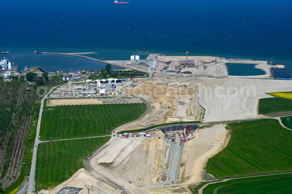 Aerial photograph Puttgarden - Construction site with tunnel guide for the route of Fehmarnbelt- Tunnel on street Faehrhafenstrasse in Puttgarden on the island of Fehmarn in the state Schleswig-Holstein, Germany