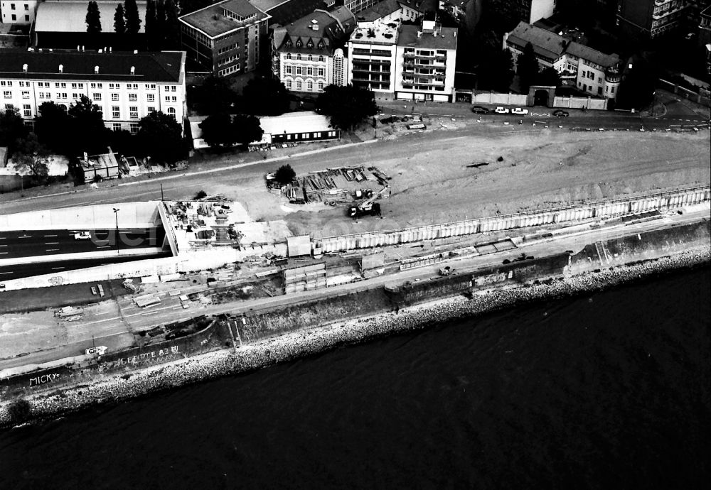 Aerial image Düsseldorf - Construction site with tunnel guide for the route of Rheinufertunnel in Duesseldorf in the state North Rhine-Westphalia, Germany