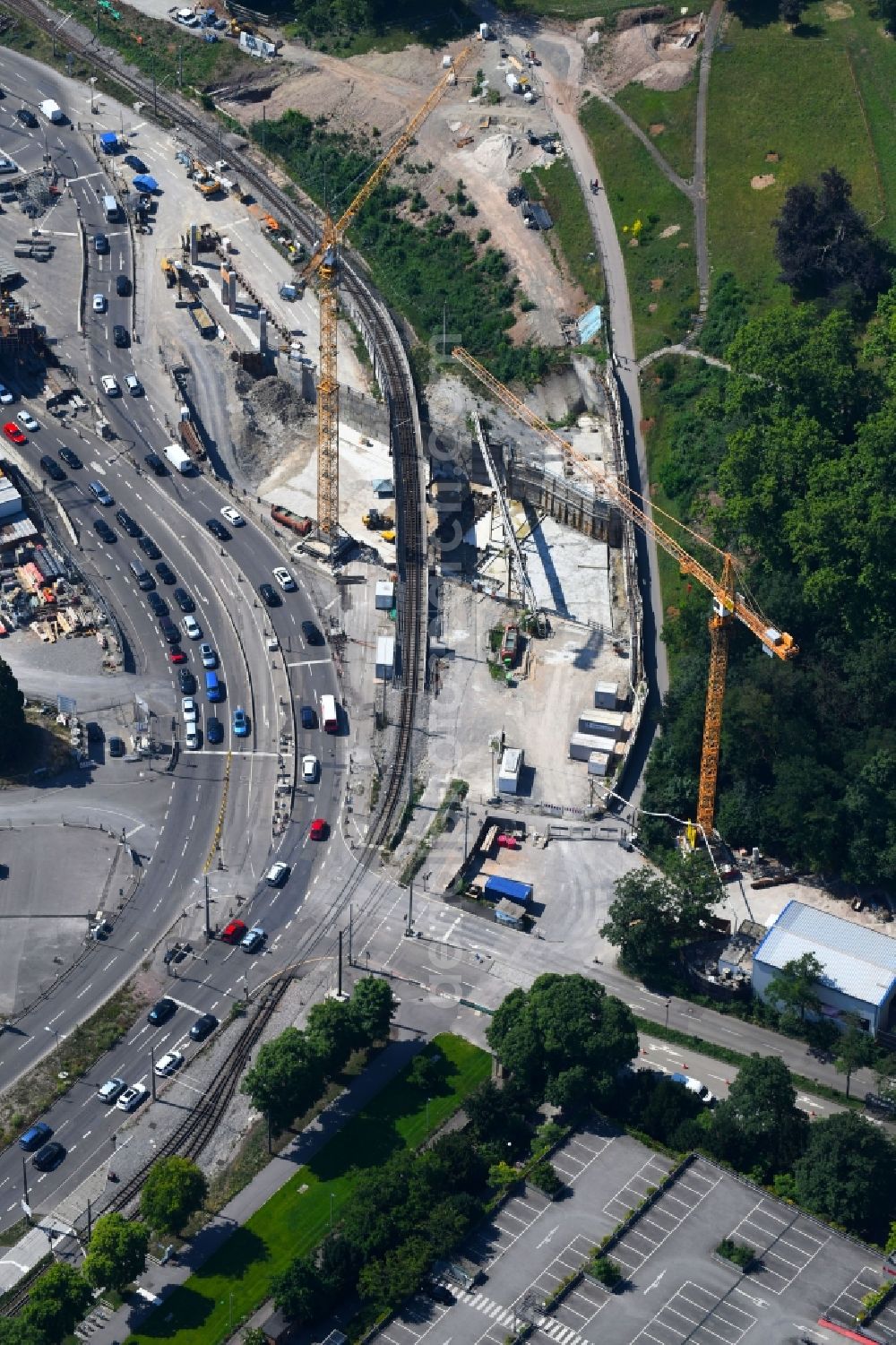 Aerial photograph Stuttgart - Construction site with tunnel guide for the route of B10-Rosensteintunnel on Neckartalstrasse in the district Bad Cannstatt in Stuttgart in the state Baden-Wuerttemberg, Germany